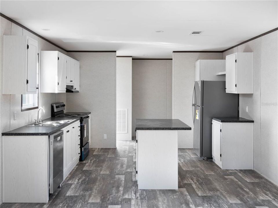 На продажу: $275,000 (5 спален, 3 ванн, 2240 Квадратных фут)