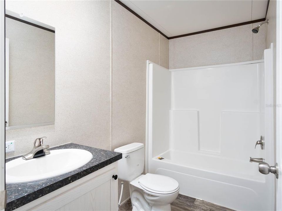 На продажу: $275,000 (5 спален, 3 ванн, 2240 Квадратных фут)