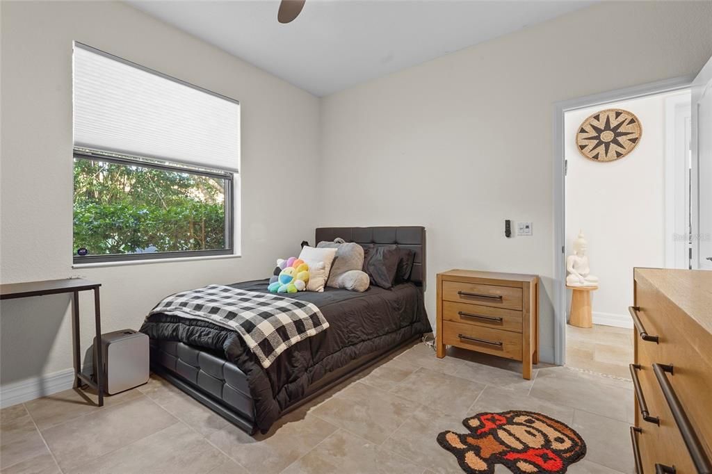 Activo con contrato: $940,000 (4 camas, 3 baños, 2893 Pies cuadrados)