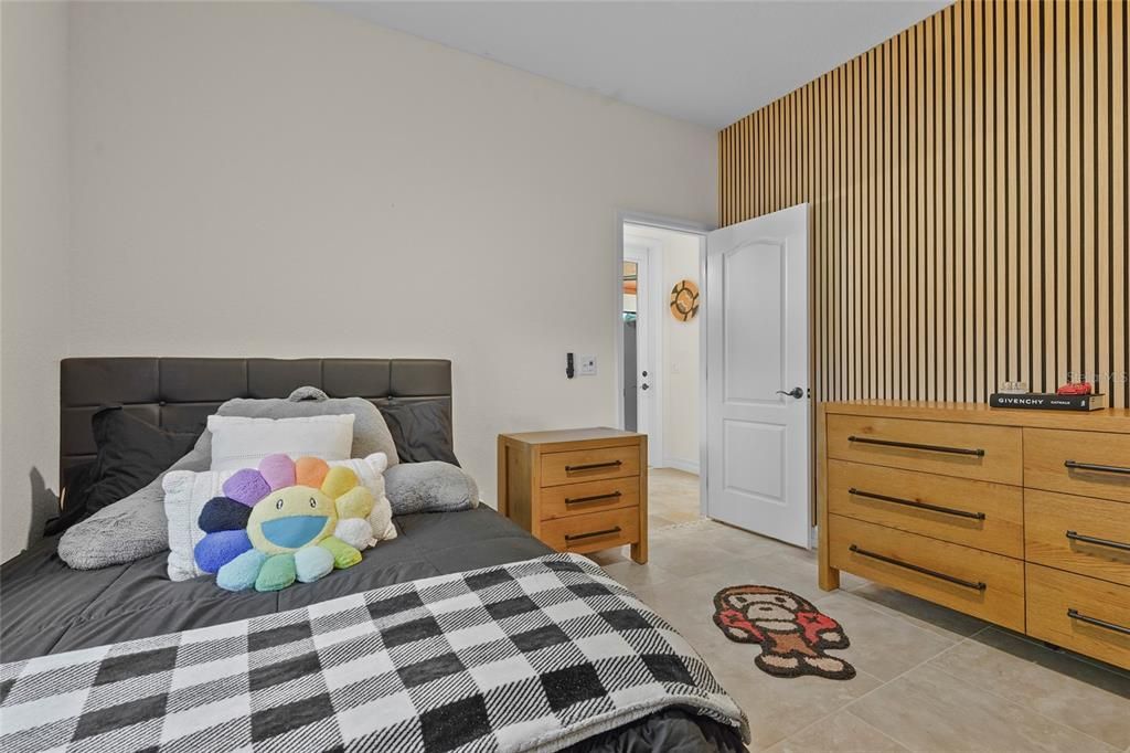 Activo con contrato: $940,000 (4 camas, 3 baños, 2893 Pies cuadrados)