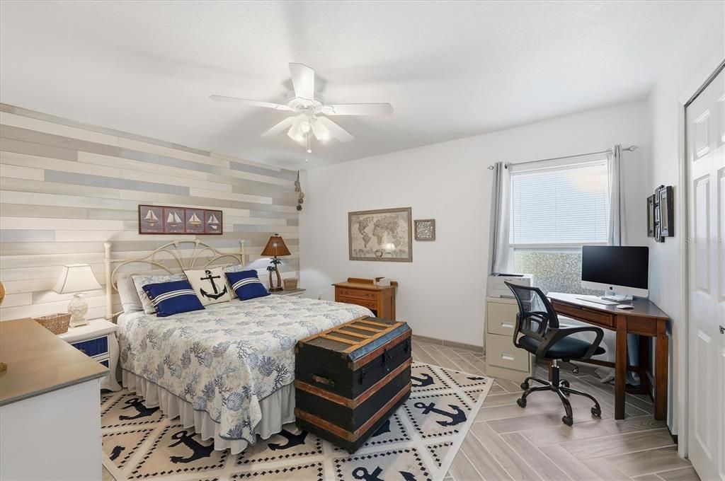 Active With Contract: $399,995 (3 beds, 2 baths, 1824 Square Feet)