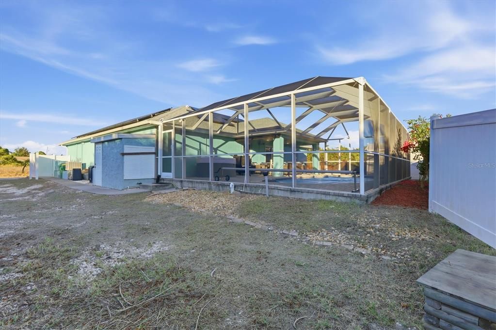 Active With Contract: $399,995 (3 beds, 2 baths, 1824 Square Feet)