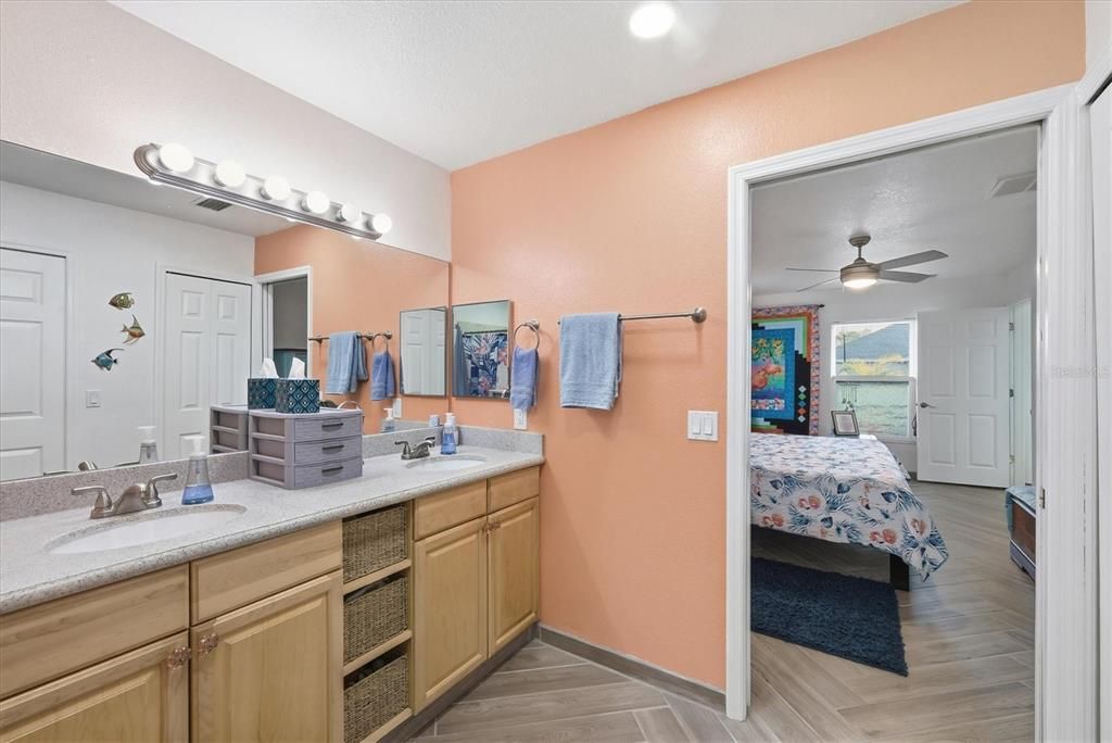 Active With Contract: $399,995 (3 beds, 2 baths, 1824 Square Feet)