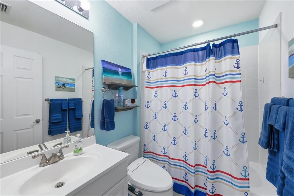 Active With Contract: $399,995 (3 beds, 2 baths, 1824 Square Feet)