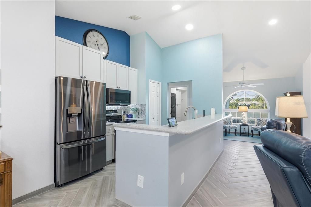 Active With Contract: $399,995 (3 beds, 2 baths, 1824 Square Feet)