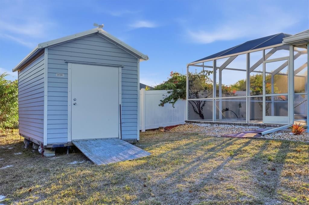 Active With Contract: $399,995 (3 beds, 2 baths, 1824 Square Feet)