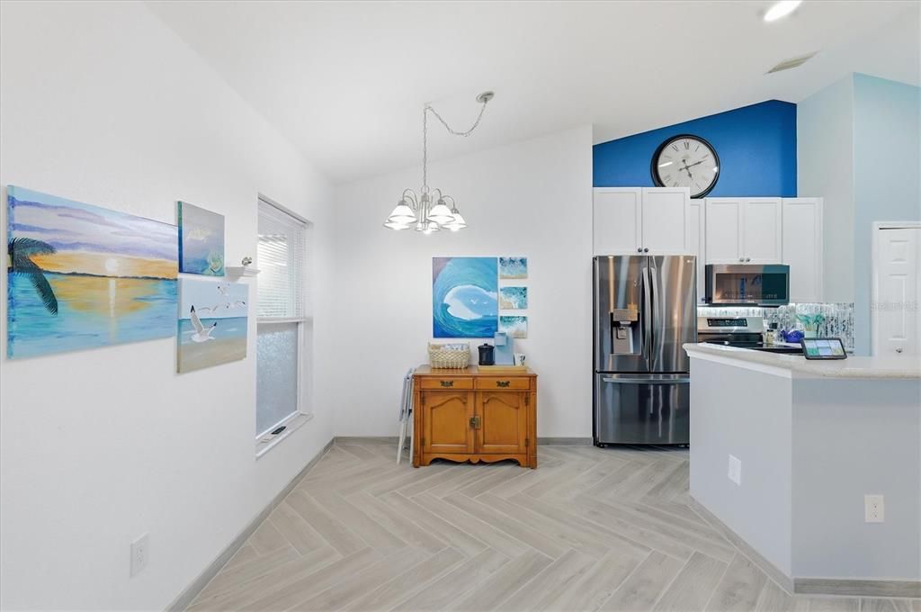 Active With Contract: $399,995 (3 beds, 2 baths, 1824 Square Feet)