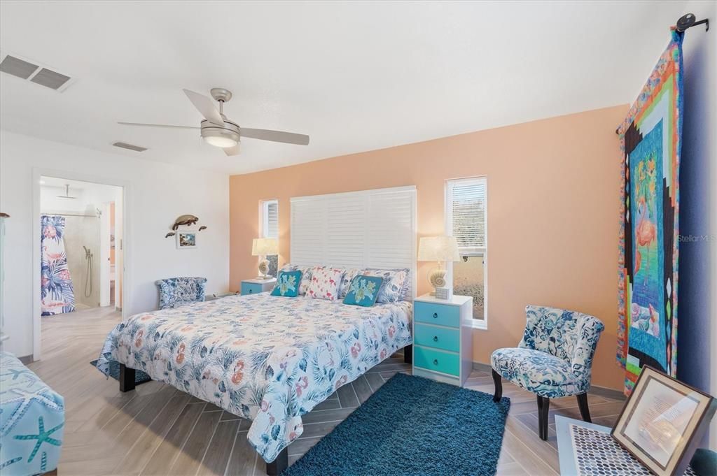 Active With Contract: $399,995 (3 beds, 2 baths, 1824 Square Feet)