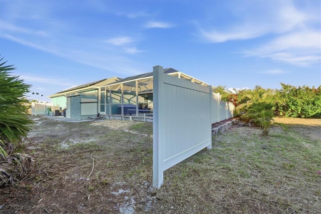 Active With Contract: $399,995 (3 beds, 2 baths, 1824 Square Feet)