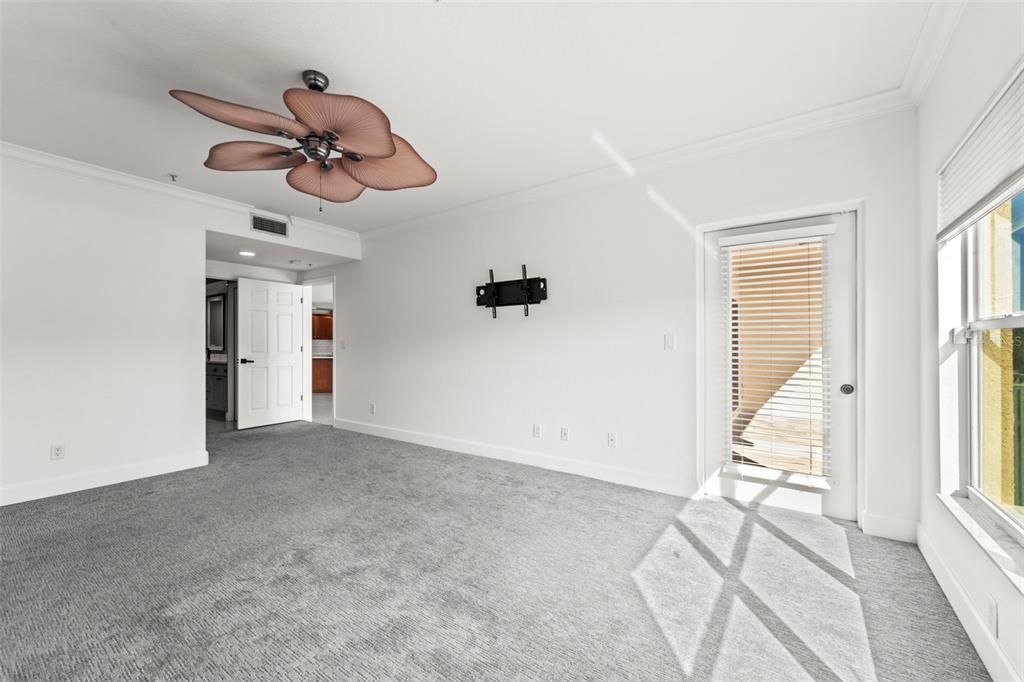 En Venta: $1,350,000 (3 camas, 3 baños, 2510 Pies cuadrados)