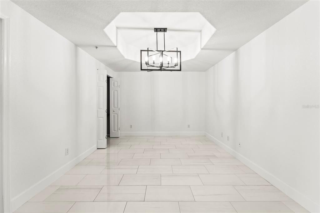 En Venta: $1,350,000 (3 camas, 3 baños, 2510 Pies cuadrados)