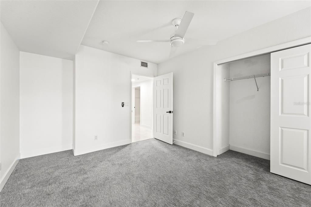En Venta: $1,350,000 (3 camas, 3 baños, 2510 Pies cuadrados)
