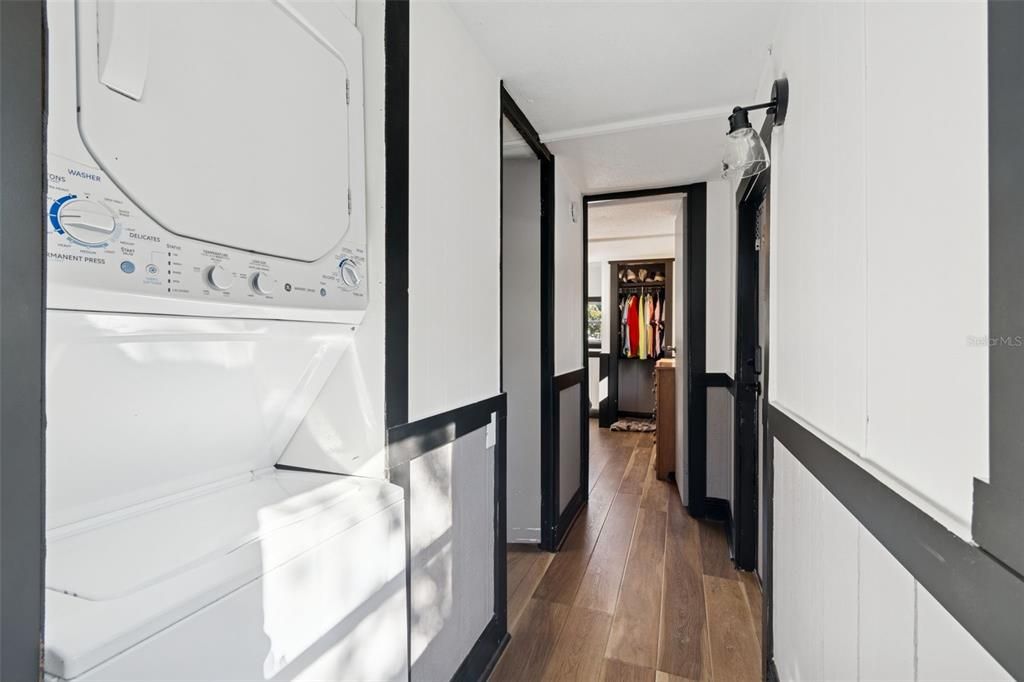 For Sale: $354,000 (2 beds, 2 baths, 672 Square Feet)