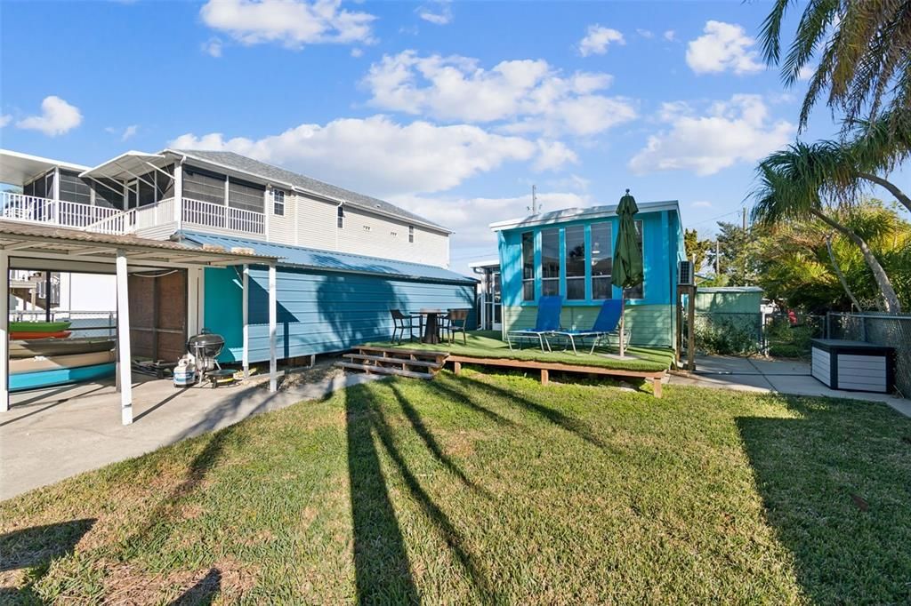 For Sale: $354,000 (2 beds, 2 baths, 672 Square Feet)