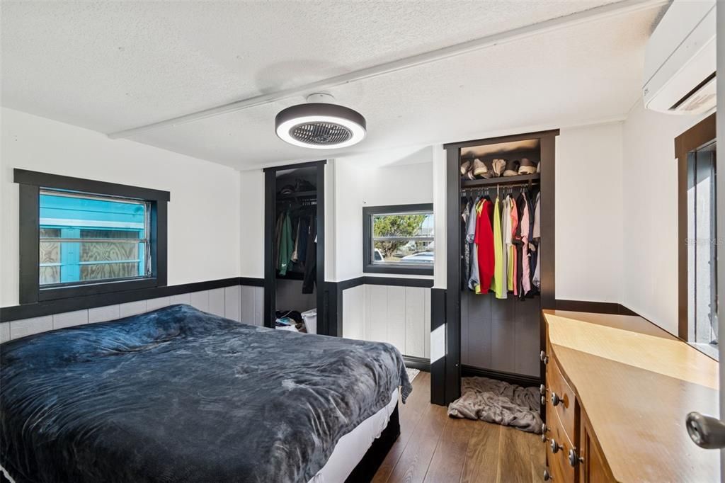 For Sale: $354,000 (2 beds, 2 baths, 672 Square Feet)