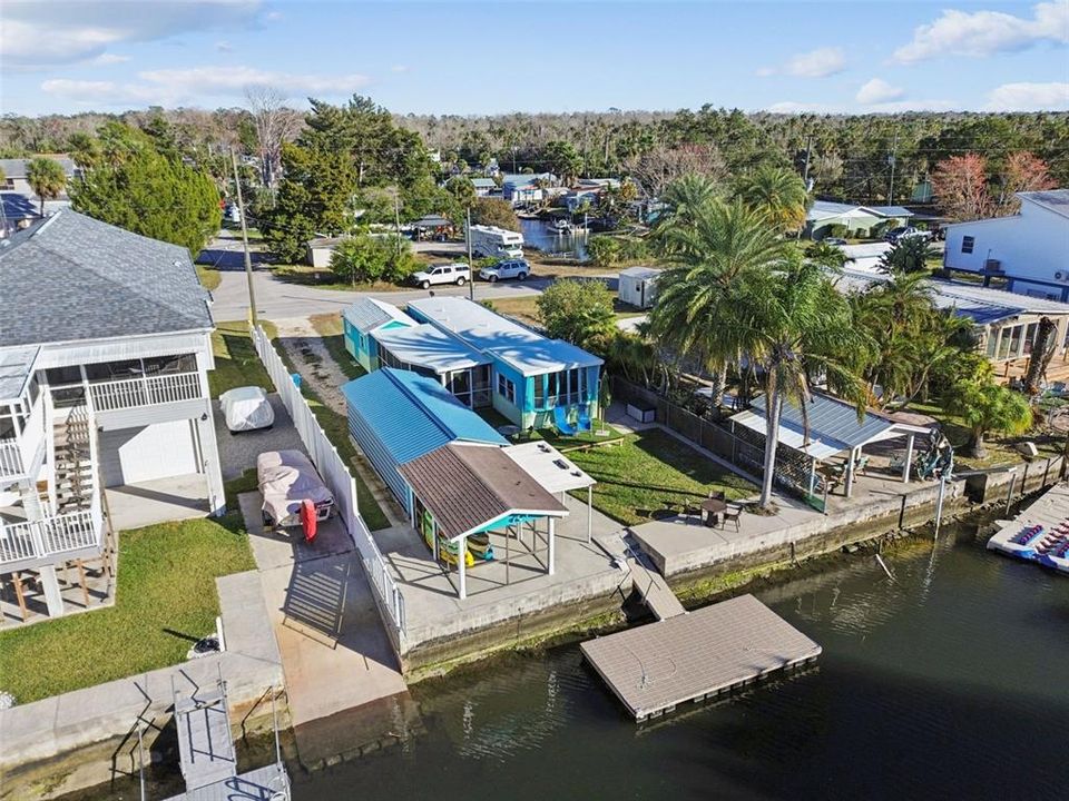 For Sale: $354,000 (2 beds, 2 baths, 672 Square Feet)