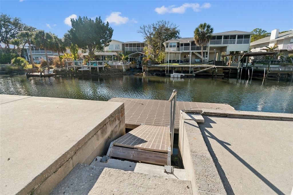 For Sale: $354,000 (2 beds, 2 baths, 672 Square Feet)