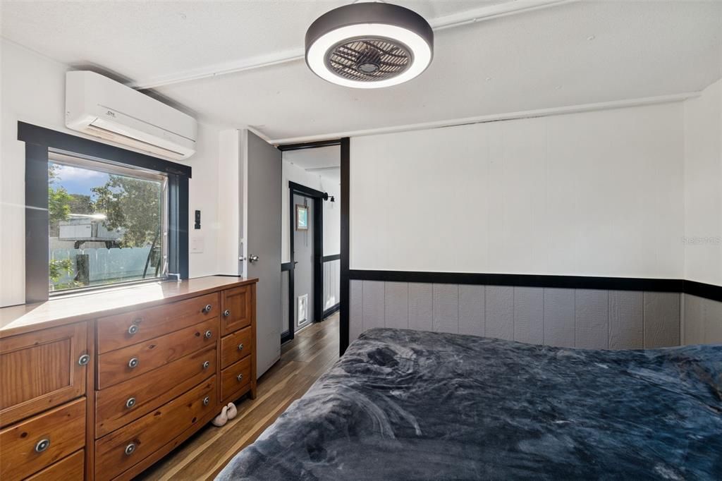 For Sale: $354,000 (2 beds, 2 baths, 672 Square Feet)