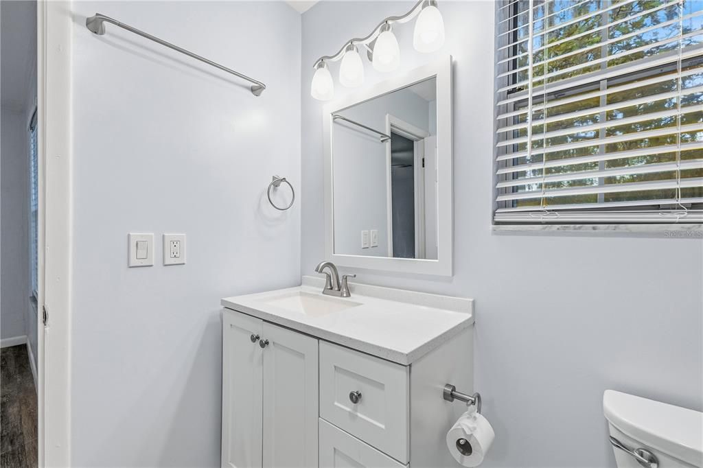 Activo con contrato: $188,900 (3 camas, 1 baños, 1182 Pies cuadrados)