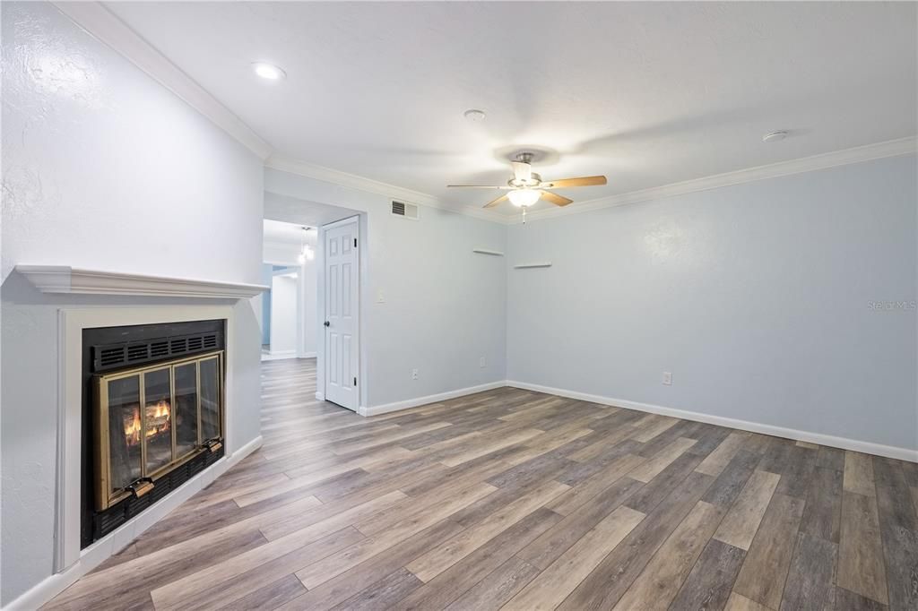 Activo con contrato: $188,900 (3 camas, 1 baños, 1182 Pies cuadrados)