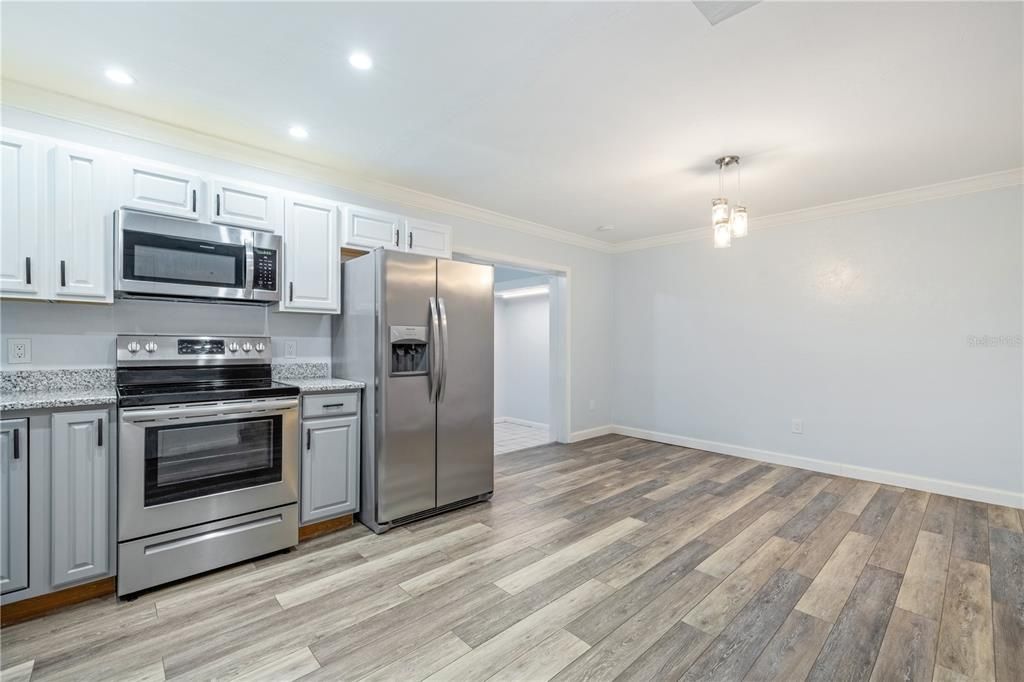 Activo con contrato: $188,900 (3 camas, 1 baños, 1182 Pies cuadrados)