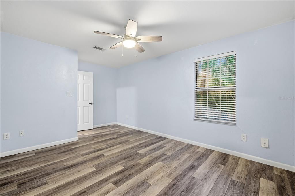 Activo con contrato: $188,900 (3 camas, 1 baños, 1182 Pies cuadrados)