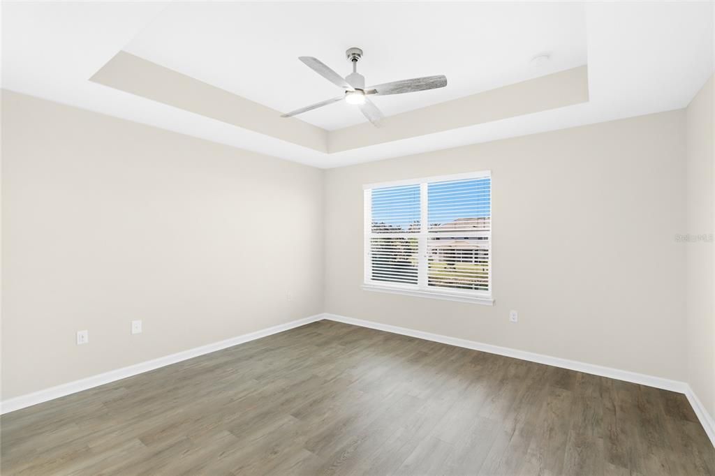 For Sale: $340,000 (3 beds, 2 baths, 1633 Square Feet)