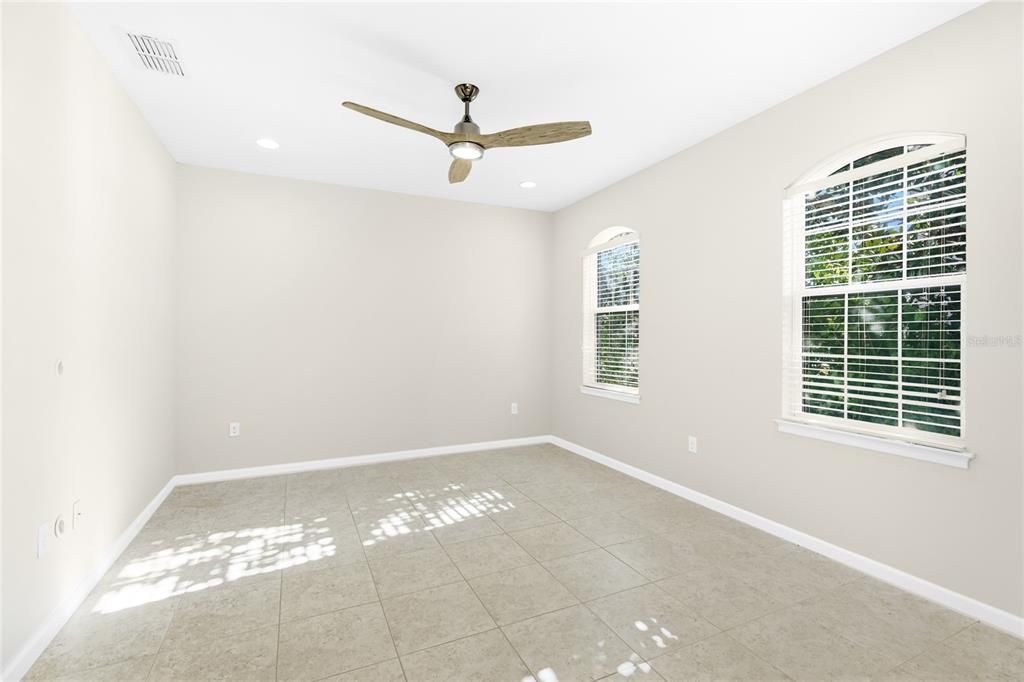 For Sale: $340,000 (3 beds, 2 baths, 1633 Square Feet)