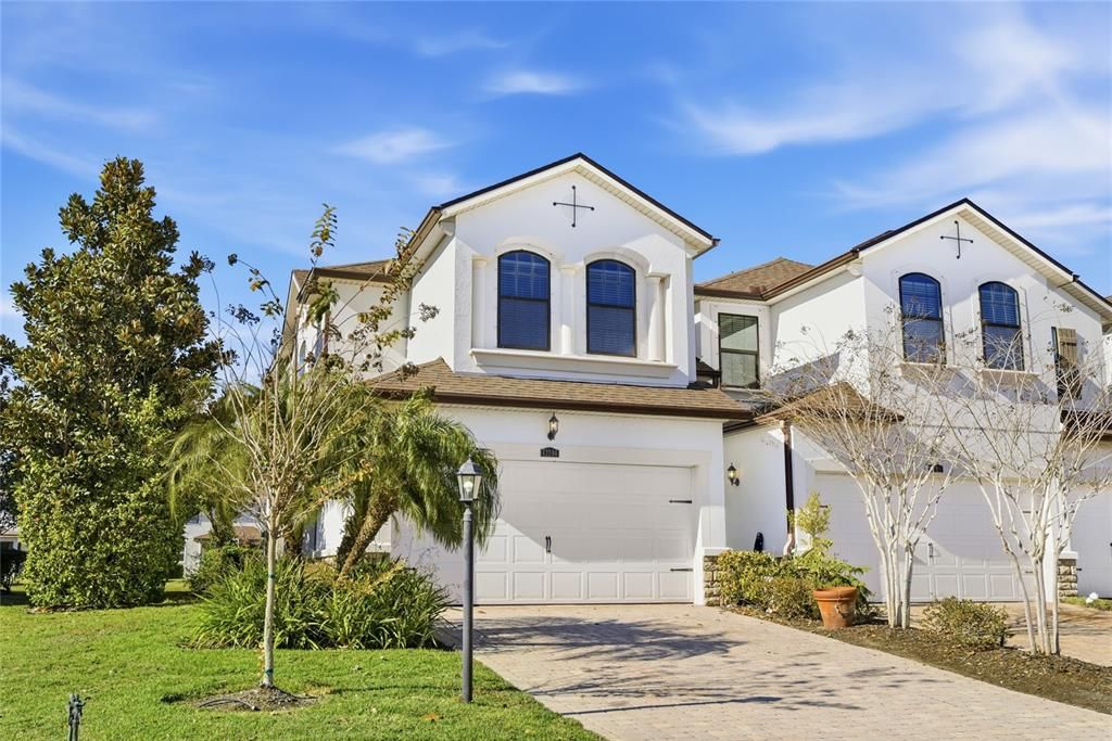 For Sale: $340,000 (3 beds, 2 baths, 1633 Square Feet)