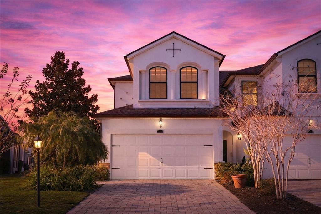 For Sale: $340,000 (3 beds, 2 baths, 1633 Square Feet)