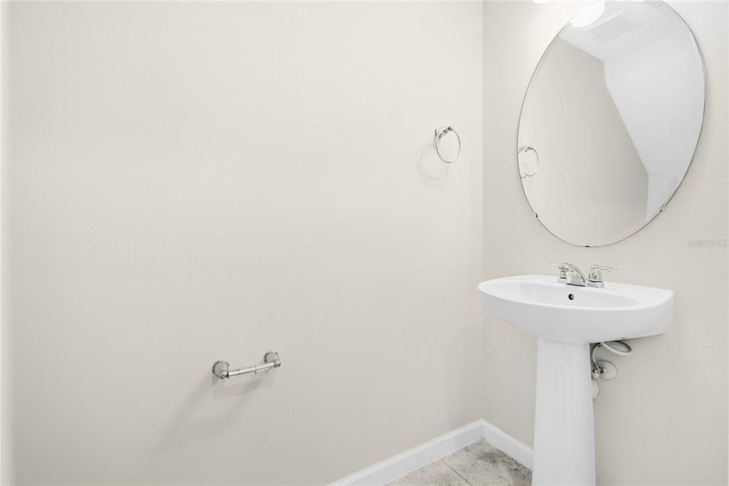For Sale: $340,000 (3 beds, 2 baths, 1633 Square Feet)