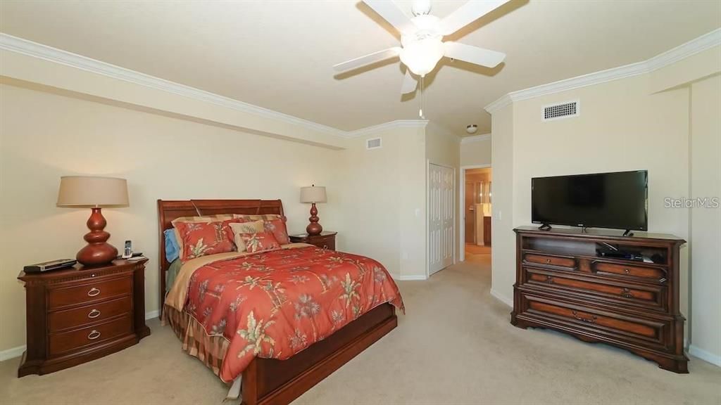 For Rent: $3,200 (3 beds, 2 baths, 1786 Square Feet)