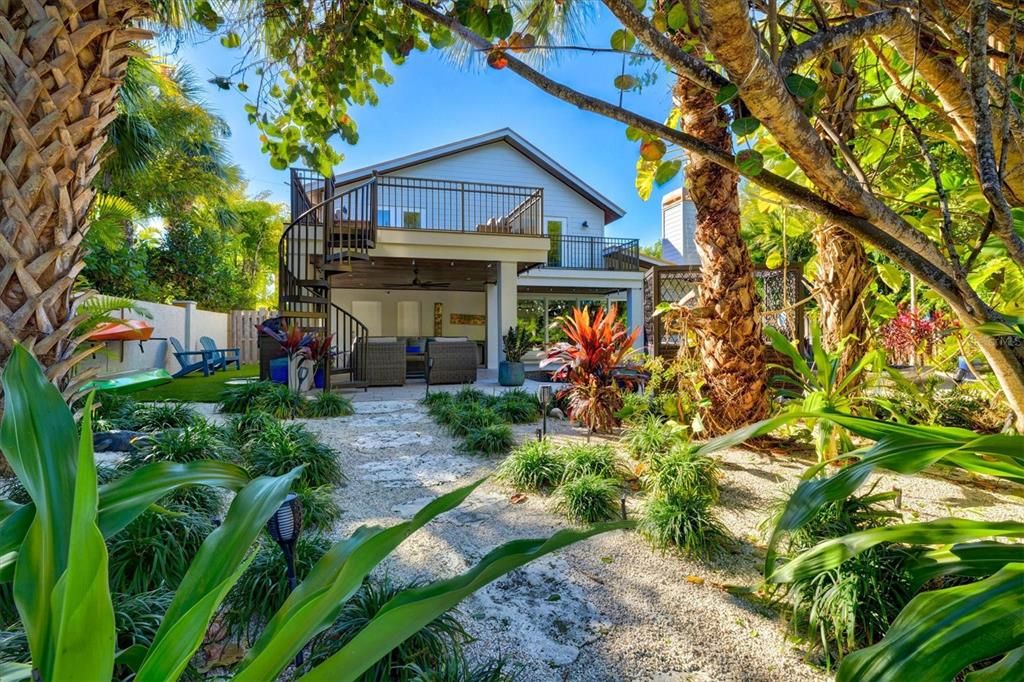 For Sale: $3,300,000 (4 beds, 3 baths, 3319 Square Feet)