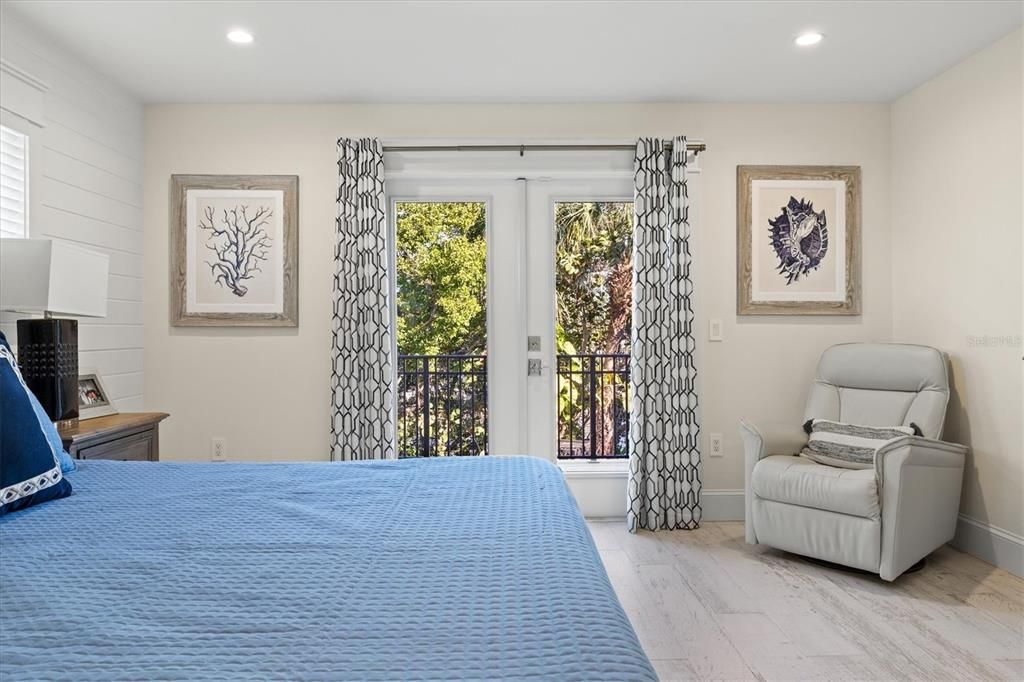 For Sale: $3,300,000 (4 beds, 3 baths, 3319 Square Feet)