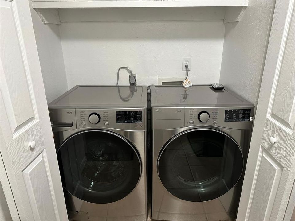 For Sale: $119,900 (3 beds, 2 baths, 1289 Square Feet)