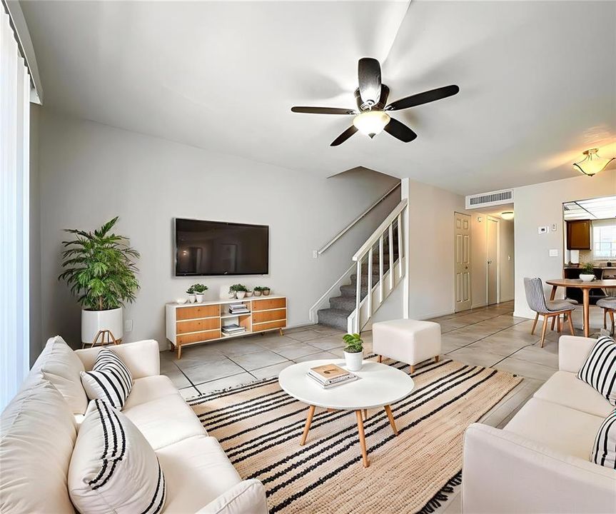For Sale: $165,000 (2 beds, 1 baths, 1068 Square Feet)