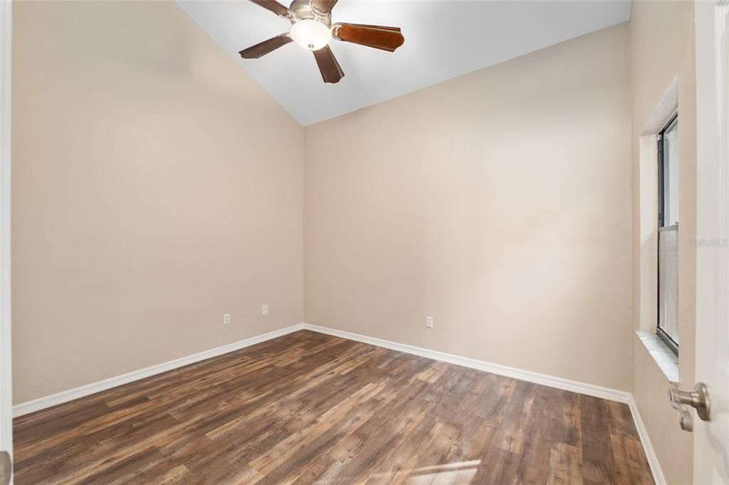 Activo con contrato: $169,000 (2 camas, 2 baños, 1070 Pies cuadrados)