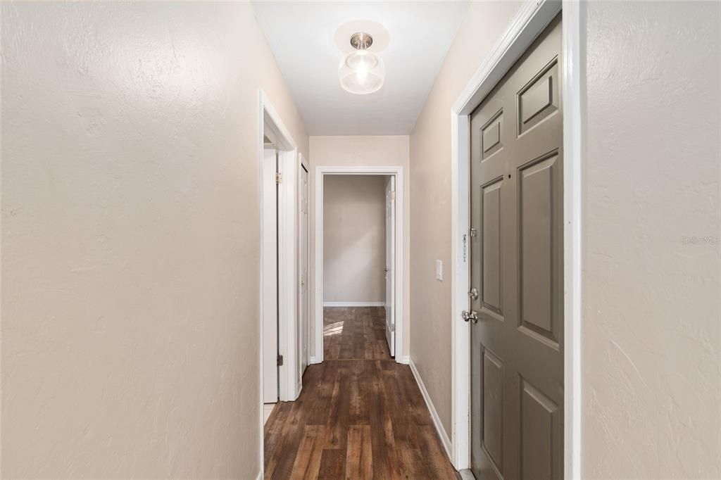 Activo con contrato: $169,000 (2 camas, 2 baños, 1070 Pies cuadrados)