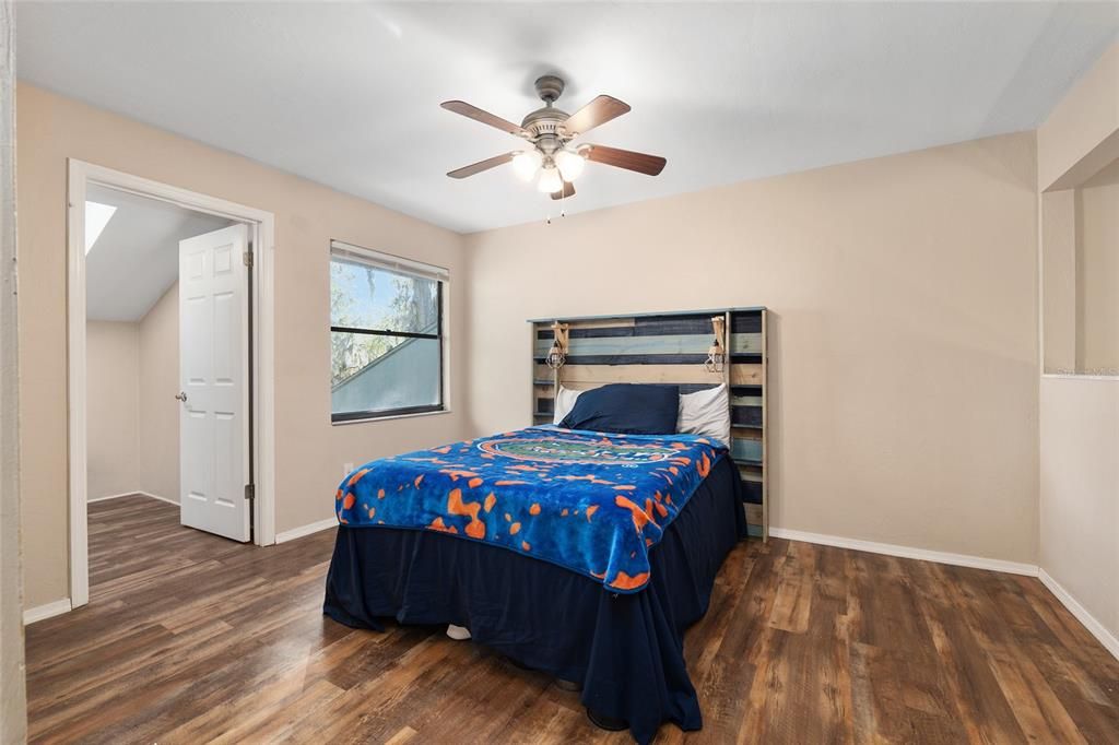 Activo con contrato: $169,000 (2 camas, 2 baños, 1070 Pies cuadrados)