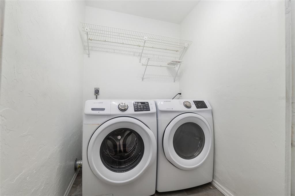 Activo con contrato: $169,000 (2 camas, 2 baños, 1070 Pies cuadrados)