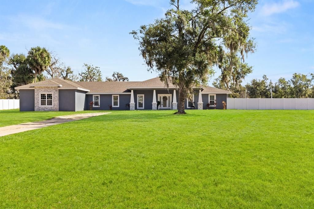 En Venta: $735,000 (5 camas, 3 baños, 2900 Pies cuadrados)