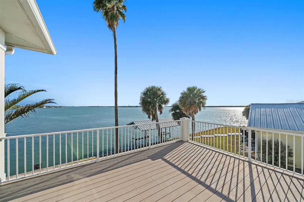 For Sale: $2,799,000 (5 beds, 4 baths, 4937 Square Feet)