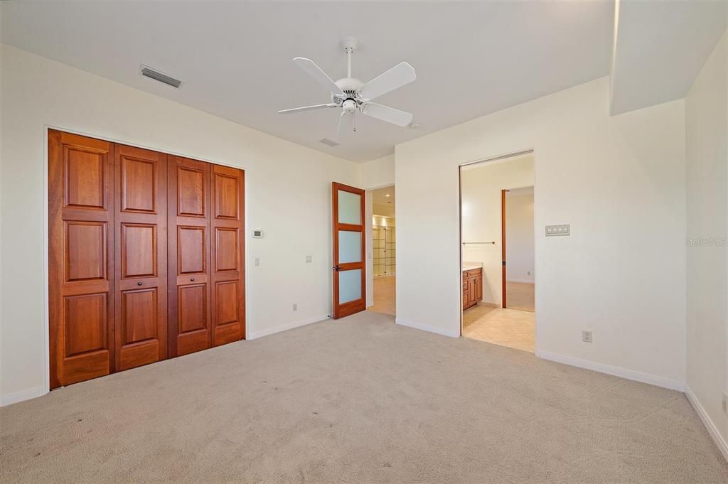 For Sale: $2,799,000 (5 beds, 4 baths, 4937 Square Feet)