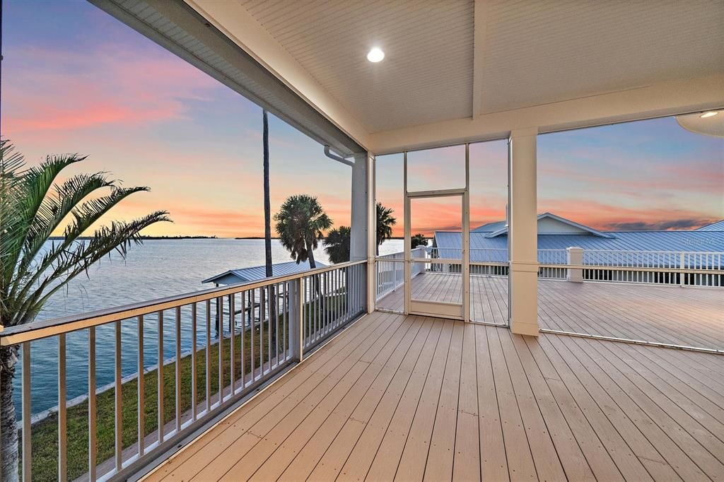 For Sale: $2,799,000 (5 beds, 4 baths, 4937 Square Feet)