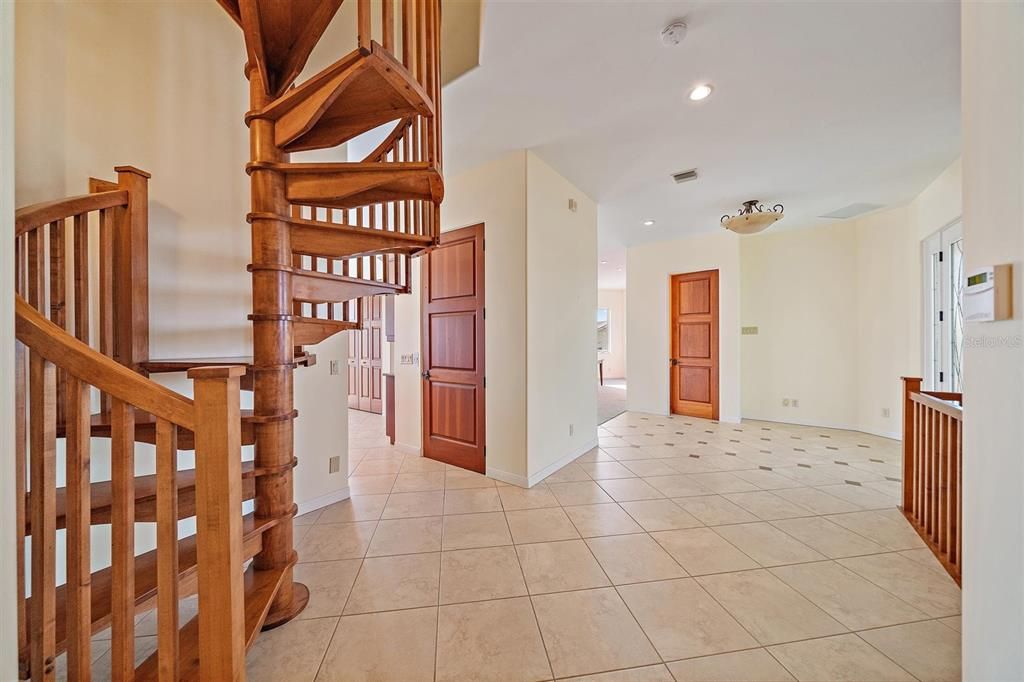 For Sale: $2,799,000 (5 beds, 4 baths, 4937 Square Feet)