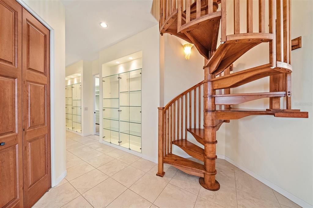 For Sale: $2,799,000 (5 beds, 4 baths, 4937 Square Feet)