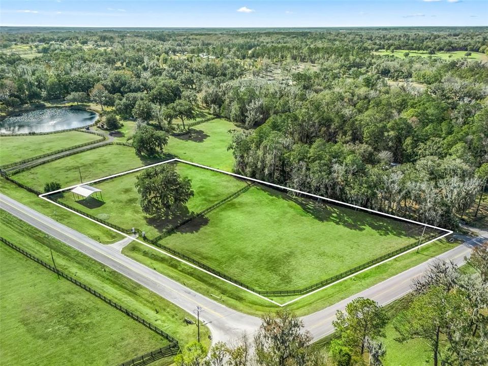 En Venta: $375,000 (2.81 acres)