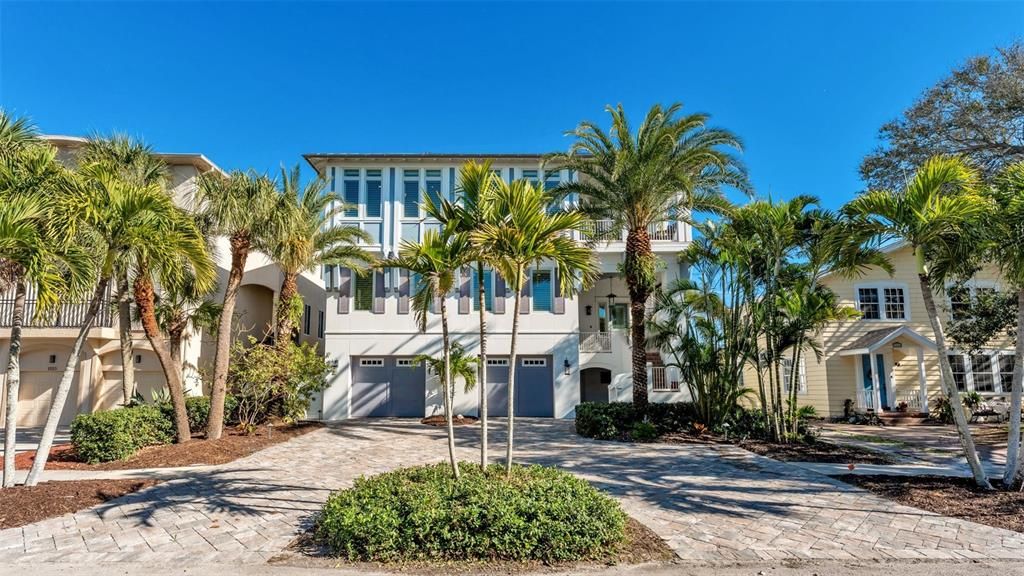 For Sale: $3,500,000 (4 beds, 4 baths, 4192 Square Feet)