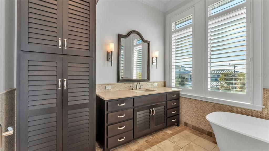 For Sale: $3,500,000 (4 beds, 4 baths, 4192 Square Feet)