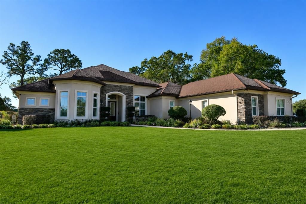 For Sale: $1,699,000 (5 beds, 4 baths, 4190 Square Feet)